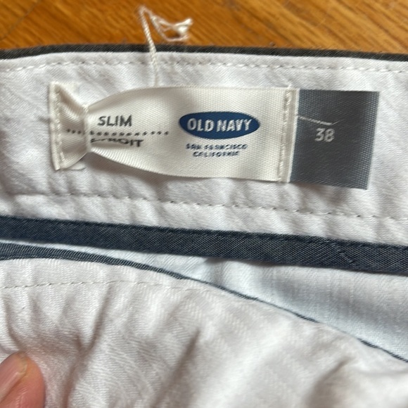 Old navy size 38 small dot board shorts - Picture 2 of 5